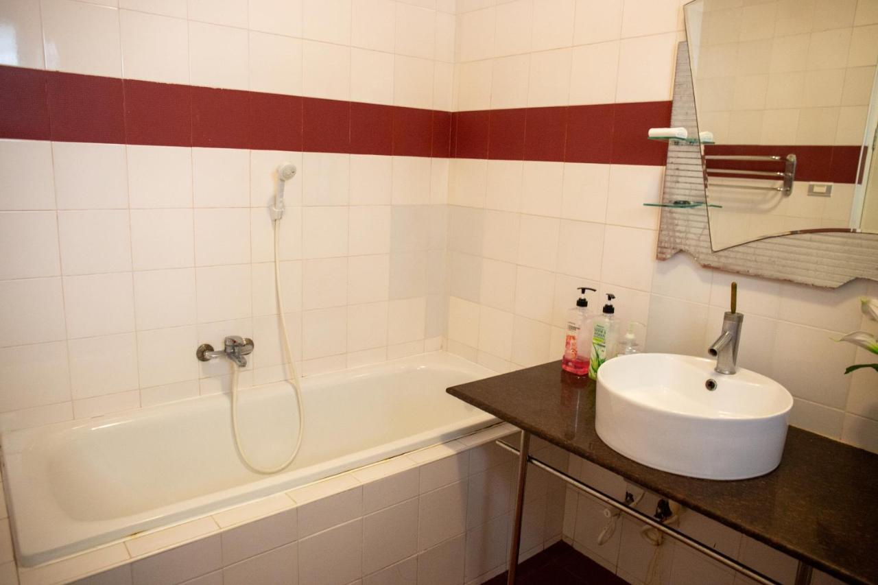 Seaview Hills Luxury Apartments & Rooms Dauis ภายนอก รูปภาพ